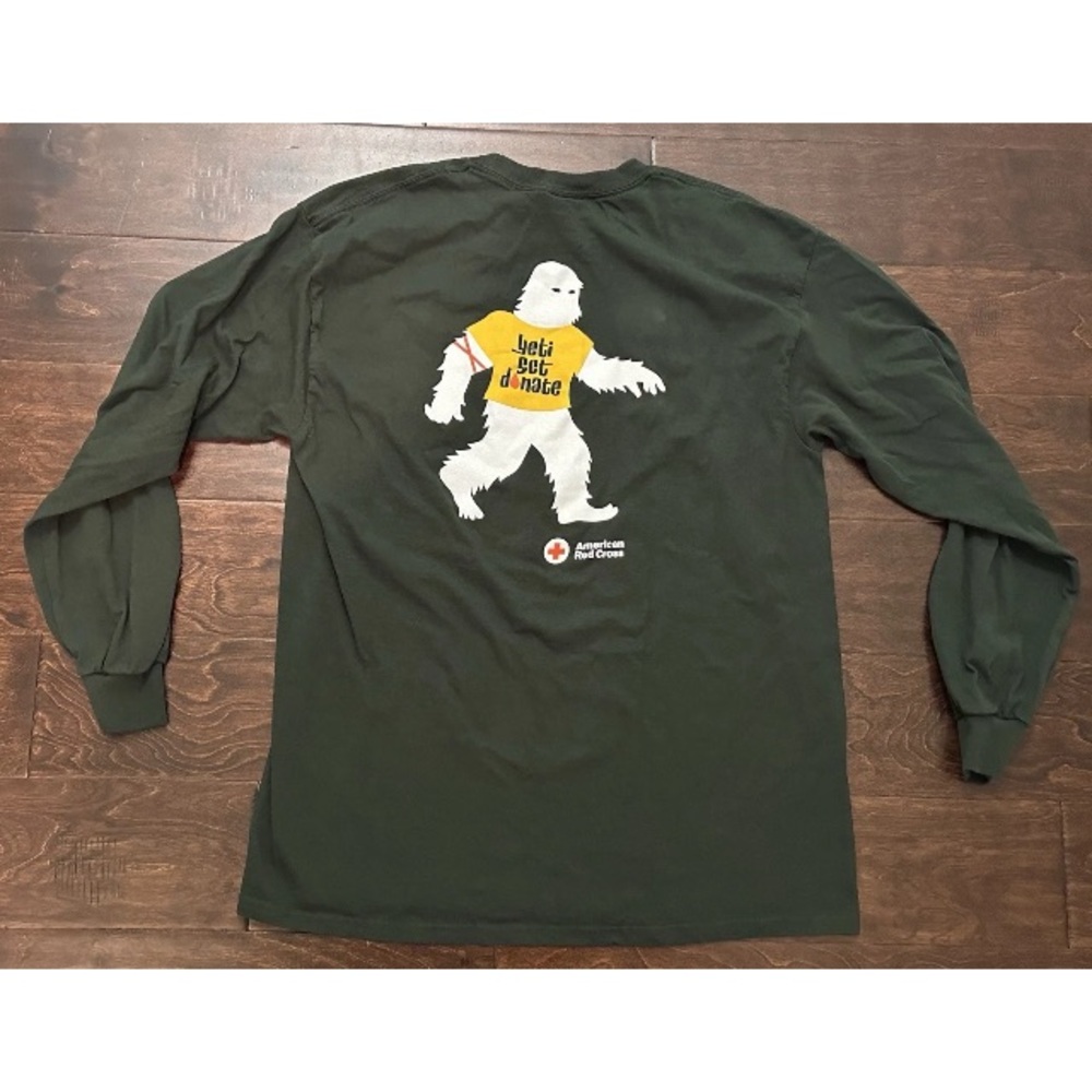 American Red Cross ‘Yeti Set Donate’ Blood Green Long Sleeve Tee EUC
Sz XL